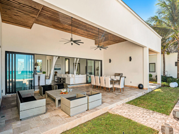 Luxurious Beach Villa in Bimini Bay - Your Ultimate Coastal Retreat